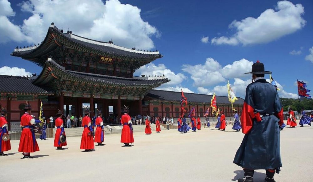 《圖說》韓國景福宮守門將交接儀式，摘自google網。