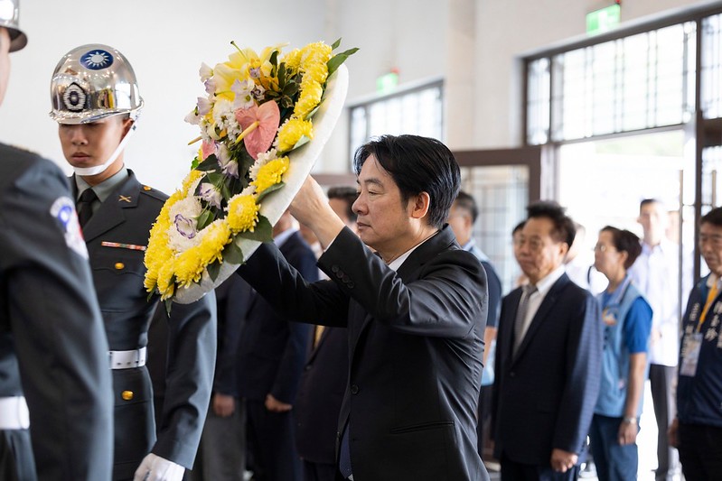 10月25日台灣光復節，民進黨政府沒有任何活動，賴清德總統選擇前往金門，主持紀念古寧頭戰役75週年典禮。圖/總統府官網 