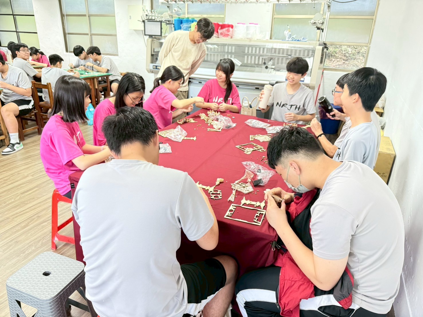 二信高中「探索群科職涯試探體驗課程」協助國中畢業生適性選擇 4 LINE ALBUM 1140523南榮國中 250523 4