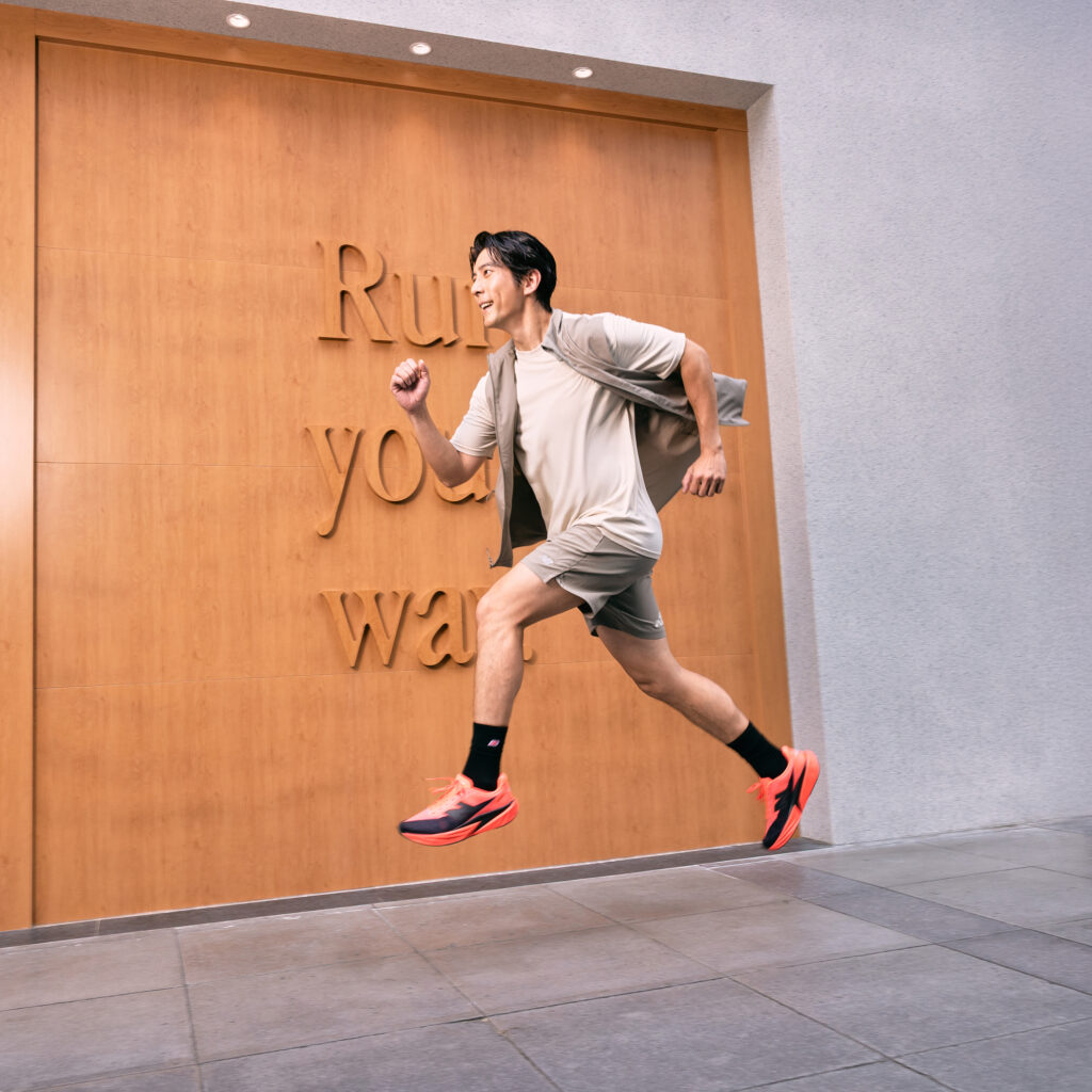 修杰楷520熱血現身 NB RUN 運動體驗店開幕!許願:全家一起跑 NBA季後賽熱潮延燒!穿搭也要潮流一夏 8 風格男星修杰楷 出席 NB RUN 運動體驗店3