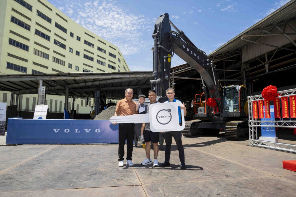 Volvo全新挖掘機系列首亮相!智慧操控×節能高效 備受工程業界好評 3 1750931870852