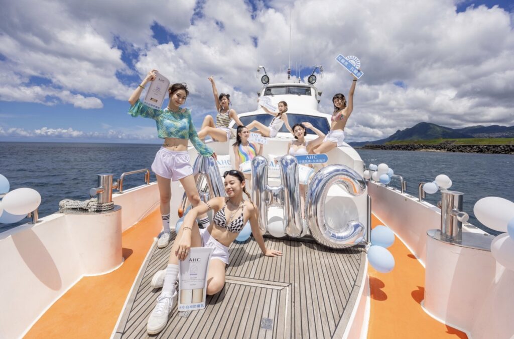 從肌膚防禦到海洋友善,韓國防曬棒 NO.11霸主 AHC 攜手新女力出海呼籲守護海洋 2 下午5.23 2025 6 19的影像 1