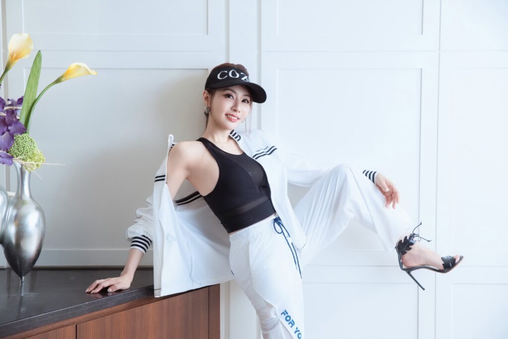 圖：王瀅是「COZY PUNCH」品牌大使，也是2025年夏季帶貨女王 （鏡藝宏海提供）