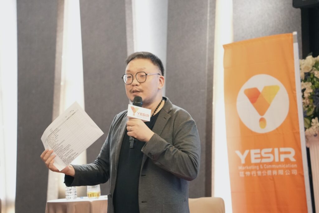 延伸行銷公關有限公司何濟威執行長分享活動成本秘辛與工安預防，盼以愛與熱情辦好每一場活動，把快樂與善意傳遞給更多人。