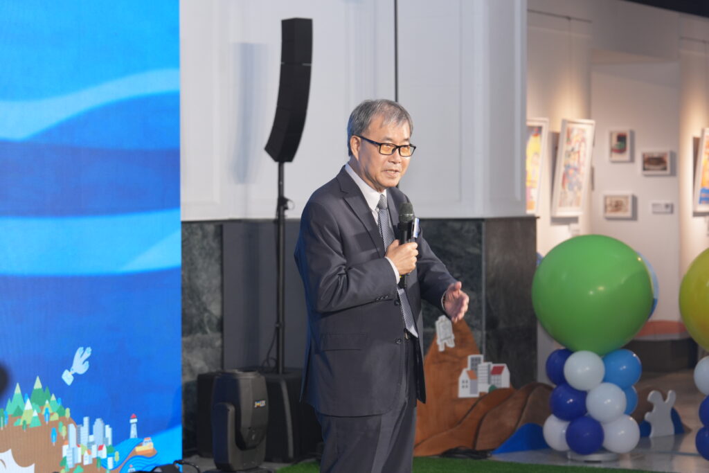 教育部鄭英耀部長致詞