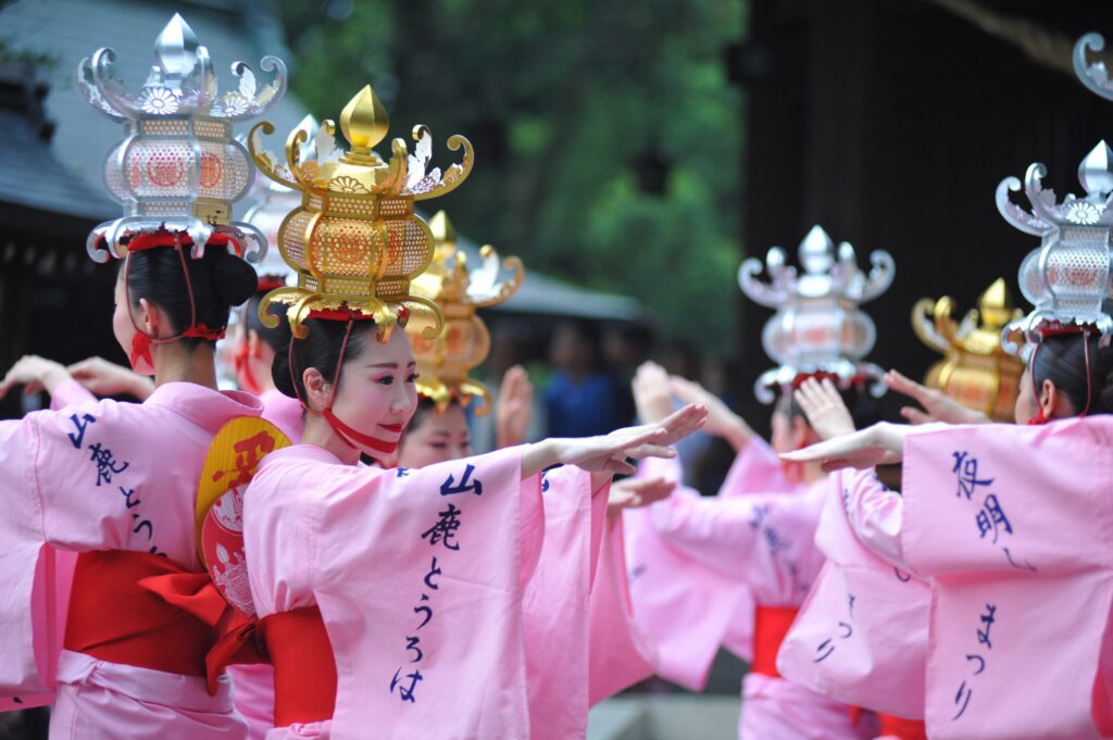 熊本縣山鹿市將為2025夏日嘉年華帶來燈籠舞表演，還有熊本在地特產、小物及旅遊資訊