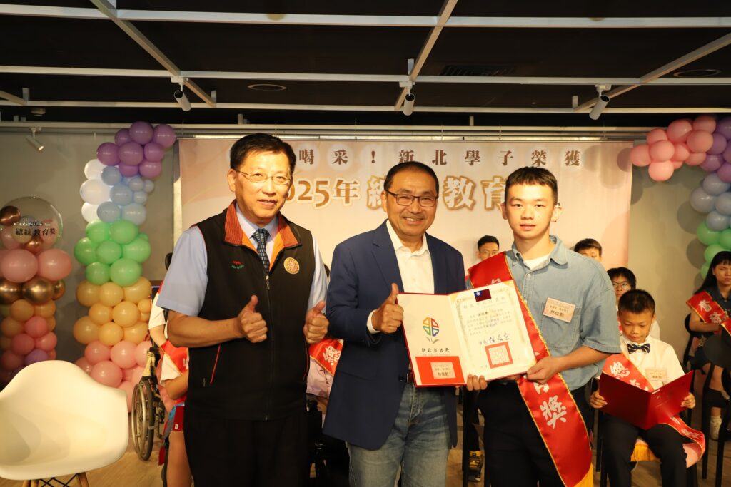 瑞芳高工林佳勳同學以視覺敏銳度彌補聽力不足，每日苦練羽球，榮獲2024世界聽障青年運