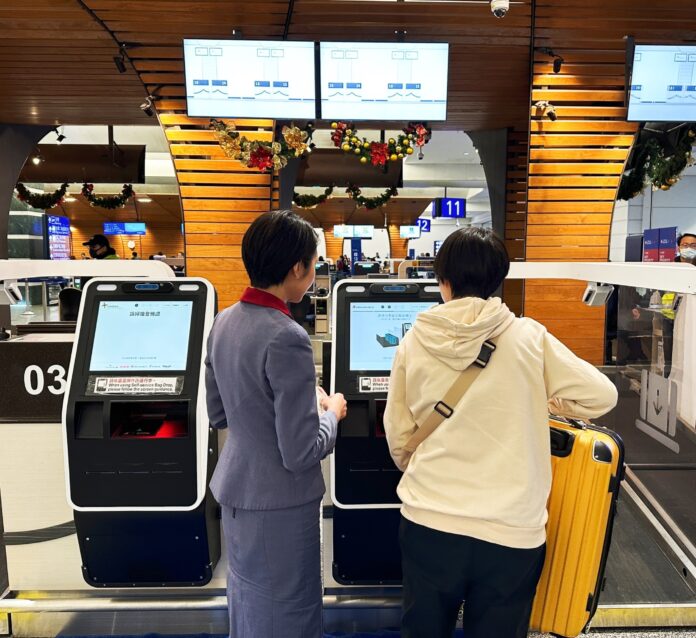 桃園機場第一航廈新增30座自助行李託運服務，提供旅客舒適便捷的服務。（圖：桃園機場公司）