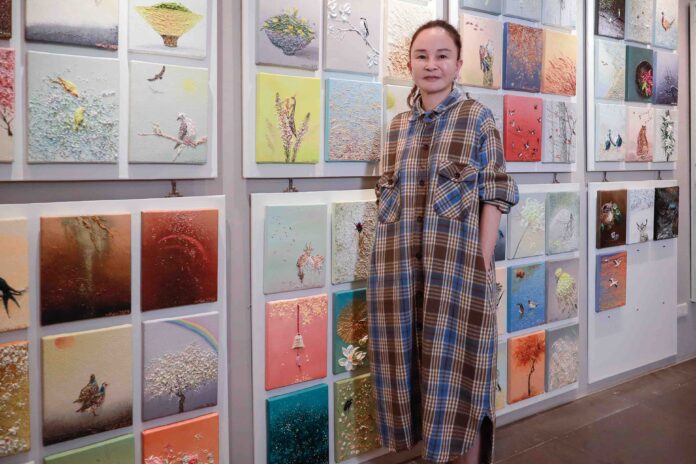 當代知名藝術家陳俐維以獨樹一幟的「砌畫」享譽國際