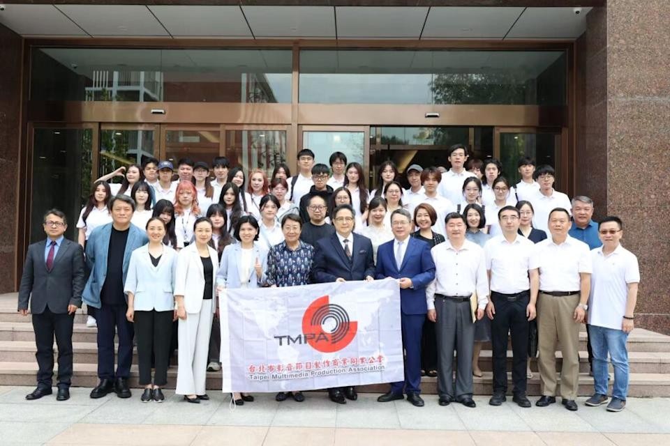 鏡頭下的相遇:兩岸青年攜手拍出未來想像 2 花絮一 0