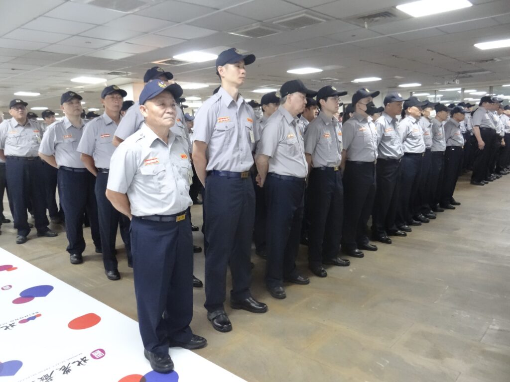 為守護家園而訓 中山分局舉辦114年義勇警察大隊常年訓練 展現社會韌性與無私奉獻精神 12 1754269815108 1
