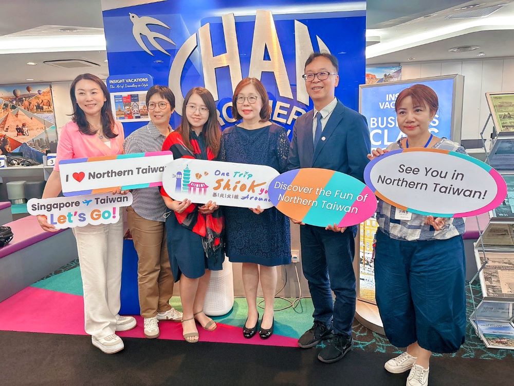 《圖說》新加坡曾兄弟旅行社亞洲區總經理Rosa Ho（右3）親自接待基北北桃4市觀光首長，右二新北觀旅局長楊宗珉。〈觀旅局提供〉