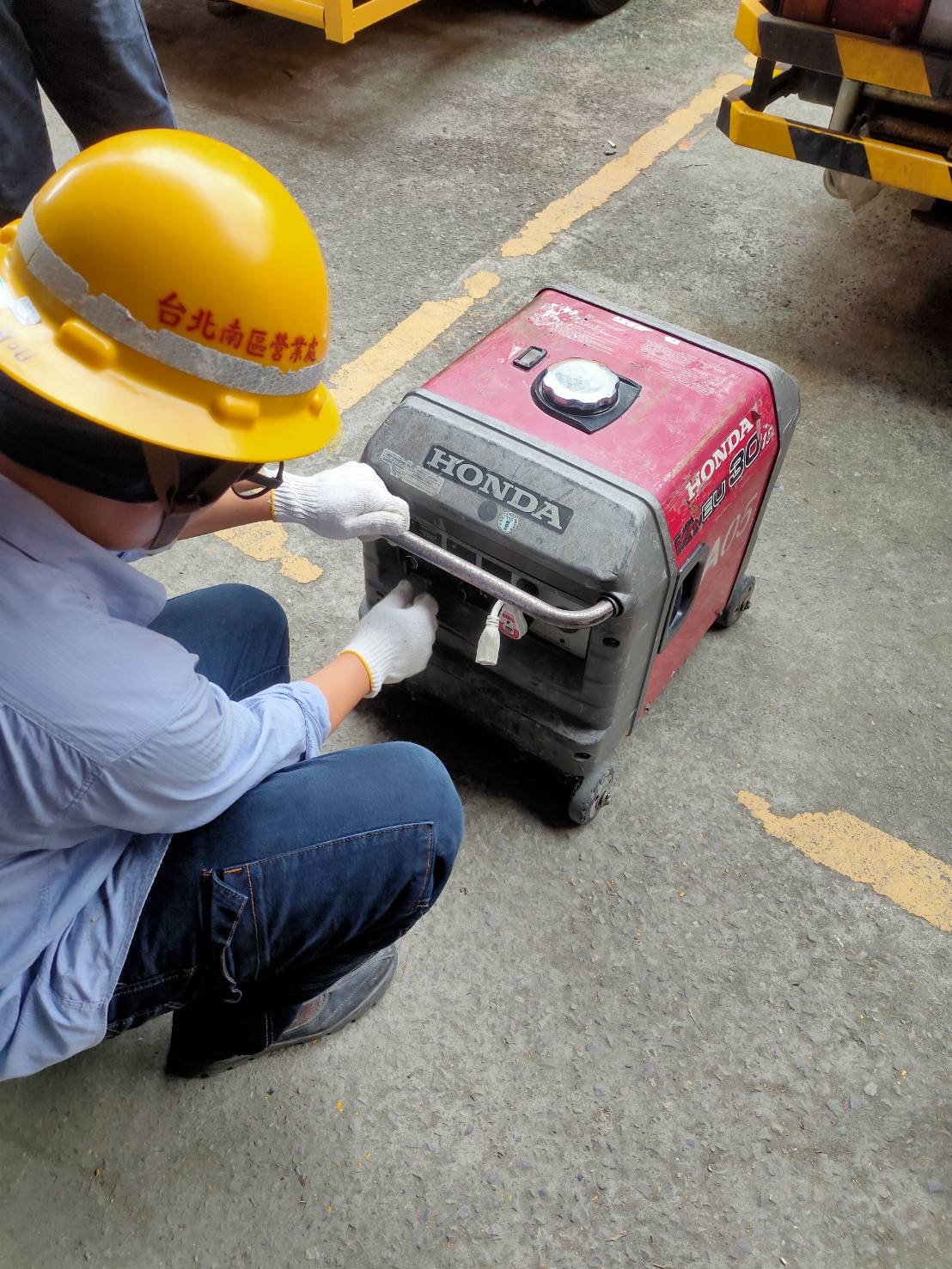 《圖說》北南區處防颱期間完善設備保養。〈北南區處提供〉