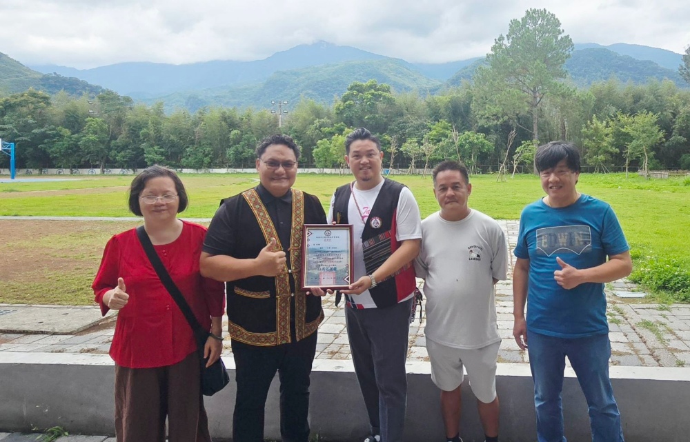 一個台灣人在難民營的日子 魯瑪夫博士羅浮高中專題演講 1 圖▲魯瑪夫博士羅浮高中專題演講。