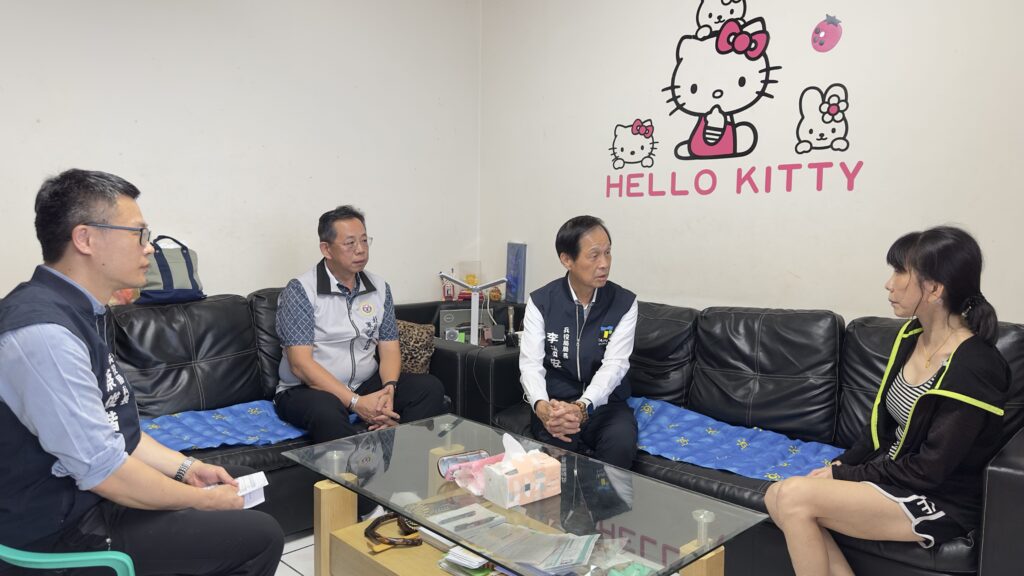 北市府秋節前夕到府關懷役男家屬 - 臺灣郵報